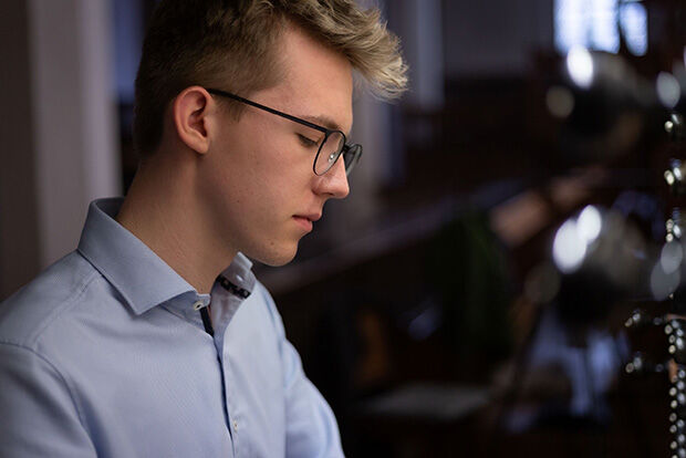 Organist Jonas Schauer