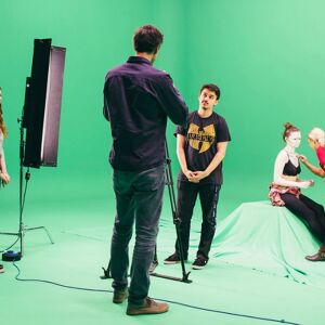 Studio B is our Green Screen studio, home to the only BOLT JR+ high-speed camera robot belonging to a UK university. This 320 square foot studio is painted with specialist “Optic Green” paint and fitted with 9 Image 85 Kinoflow Lights, to ensure professional results, whatever you are.