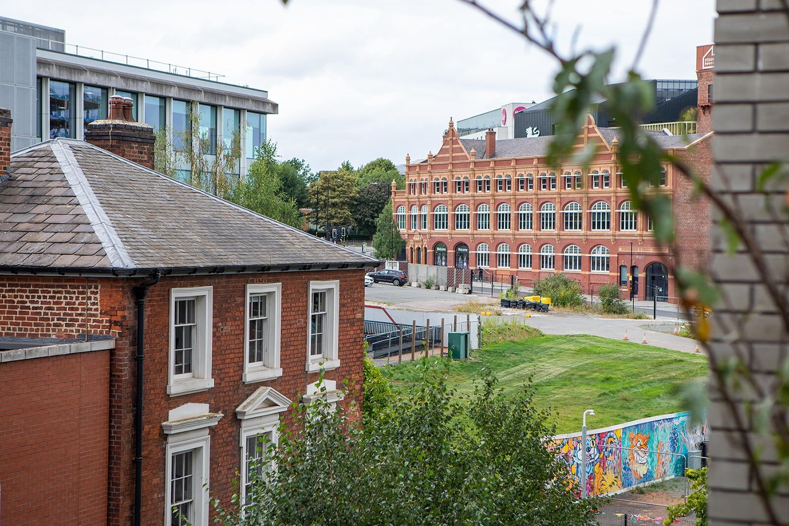 External photo of the City Centre Campus including the STEAMhouse building