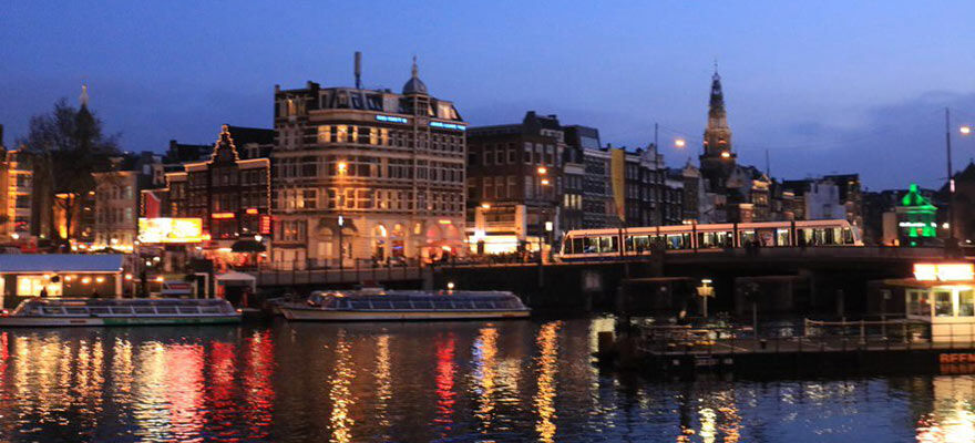 Amsterdam night - blog in text